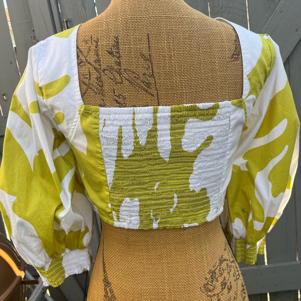 Future Collective Smocked Cotton Crop Top Tropical Floral Hawaiian Size XXL - Picture 8 of 14